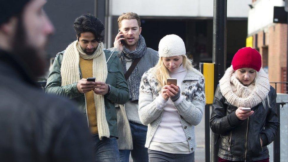 Qué es la “economía de la atención” y por qué tú también formas parte de ella