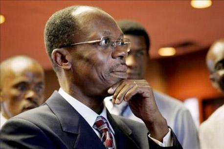 Facilitan regreso de Aristide a Haití; le otorgan pasaporte
