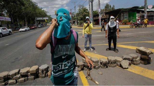 5 preguntas para entender las “inusitadas” protestas ciudadanas en Nicaragua que ya dejaron 3 muertos