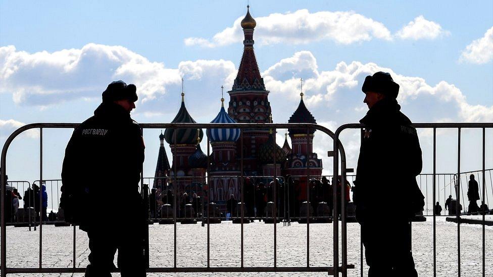 ¿Cómo se ve en Rusia la mayor expulsión de diplomáticos de la historia tras la denuncia de ataque con un agente nervioso contra el exespía Sergei Skripal?