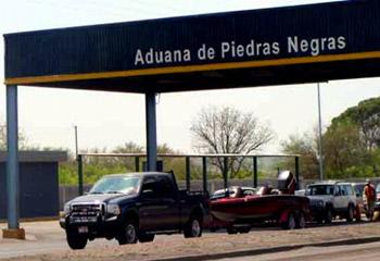 EU cierra puente fronterizo por balacera del lado mexicano