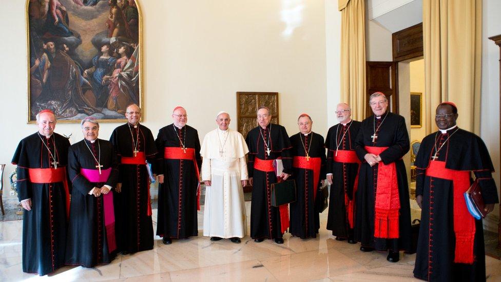 El papa Francisco retira de su consejo asesor al cardenal chileno Francisco Errázuriz y al australiano George Pell