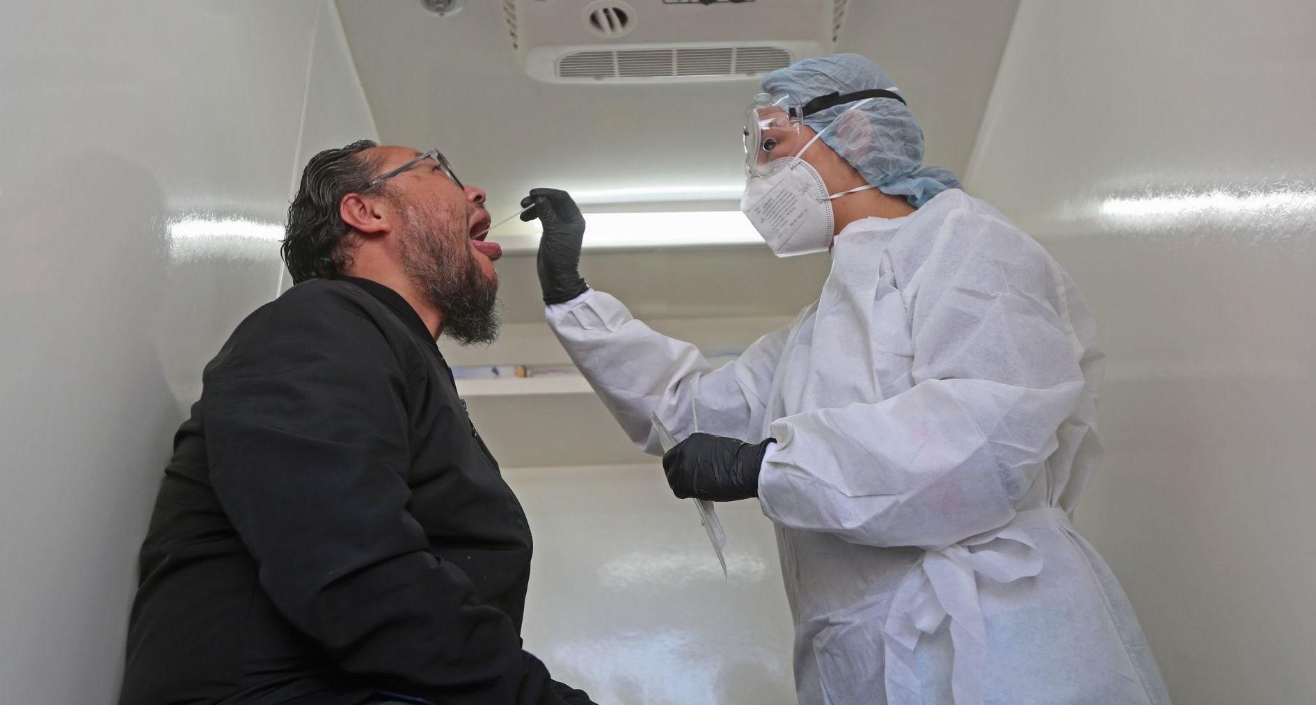 Salud confirma más de 32 mil nuevos casos de COVID en un día; van 323,508 fallecimientos