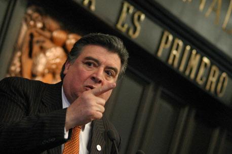 Senador panista propone iniciativa para evitar <i>narcobloqueos</i>