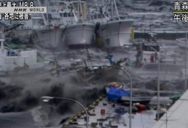 Videoaficionado capta el momento del sismo en Japón