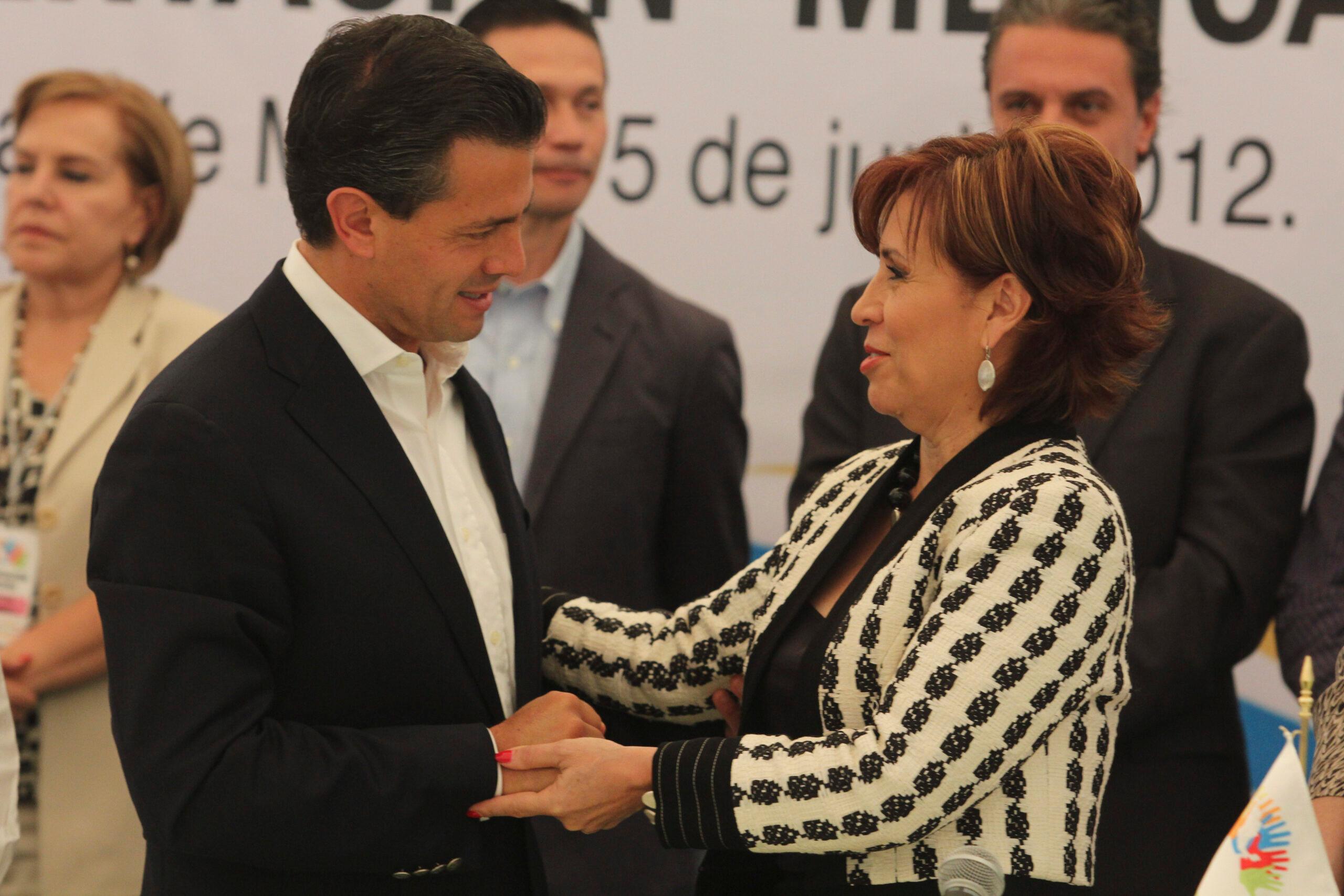 Cita a Ciegas de Rosario Robles