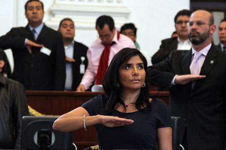 Niega Barrales desvío de recursos a favor de Encinas