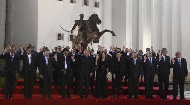 Concluye cumbre del Celac con aprobación de documentos
