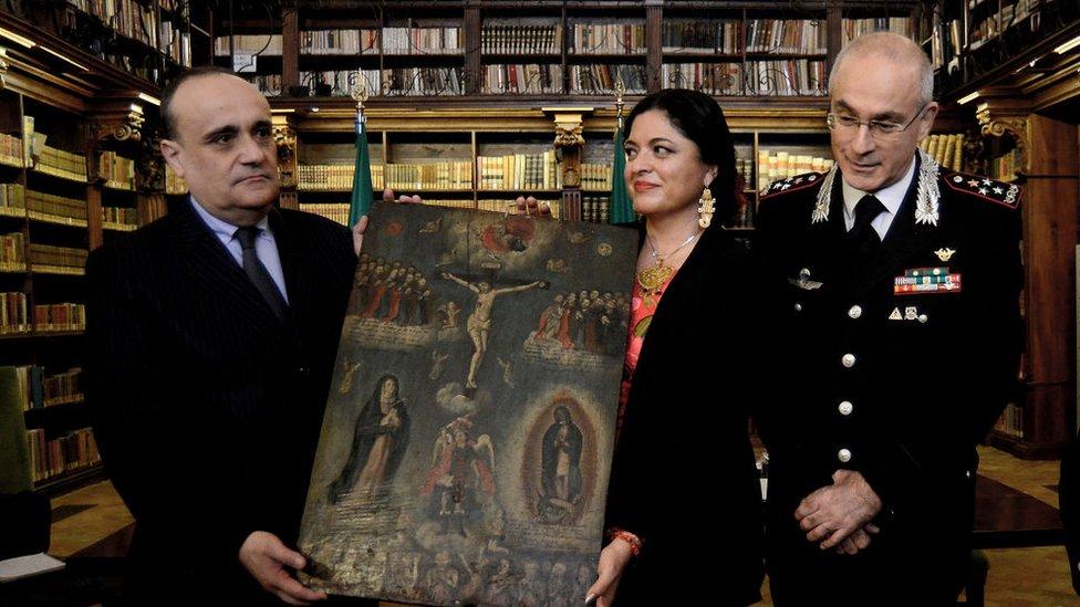 Exvotos: Italia regresa a México centenares de pinturas tradicionales robadas entre los años 60 y 70