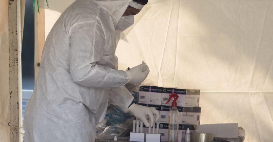 Casos de COVID aumentan 201%: Salud registra 44 mil contagios más, nuevo récord en un día