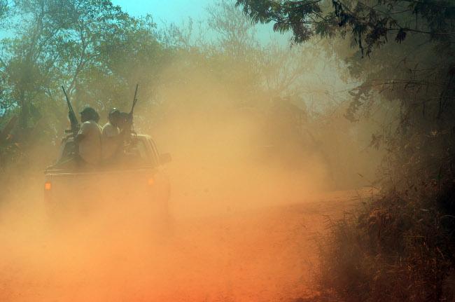 Acusan de secuestro a líder de autodefensas de Olinalá detenidos