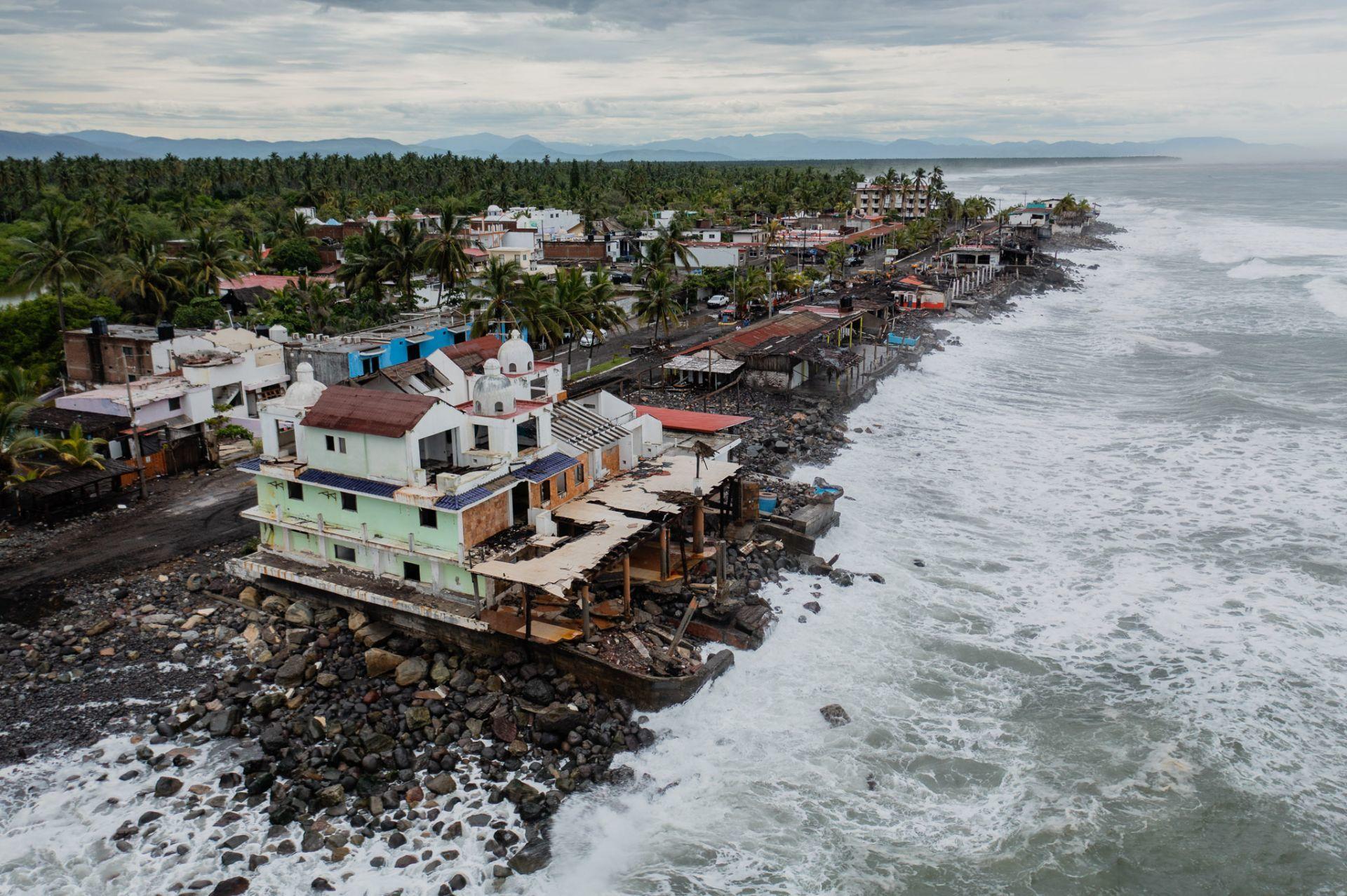 ‘Orlene’ baja intensidad y ahora es huracán categoría 3; se prevén lluvias en Jalisco, Nayarit, Chiapas, Colima y Sinaloa
