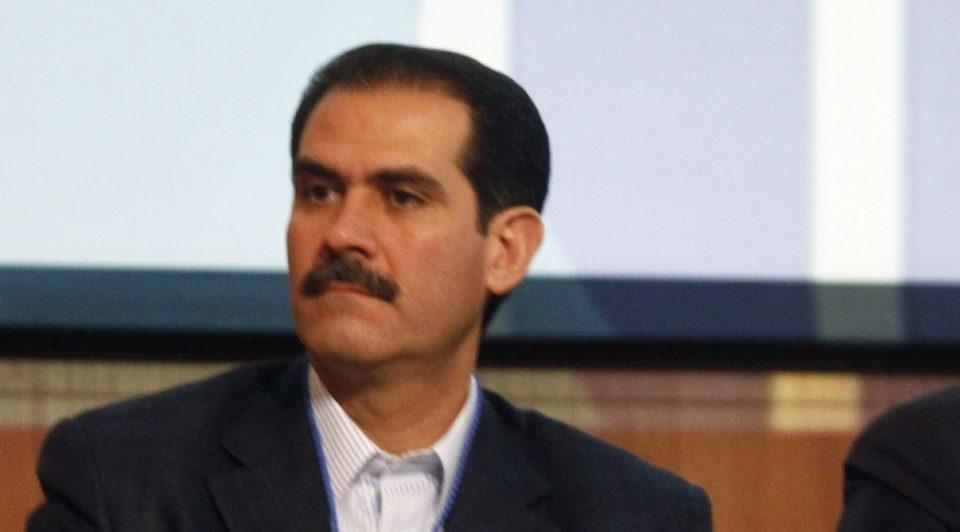 Interpol emite ficha roja para localizar al exgobernador Guillermo Padrés