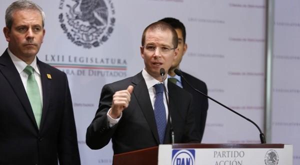 Para enfrentar al autoritarismo y el populismo, Anaya quiere dirigir al PAN