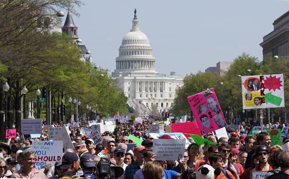 El que no debe, nada teme: Miles exigen que Trump publique su declaración de impuestos