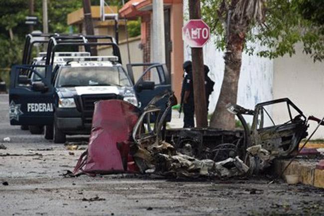 Explota otro coche bomba, ahora en Tamaulipas