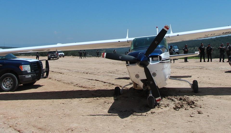 Detienen a 11 mexicanos y una persona colombiana con 422 kilos de cocaína en Guatemala