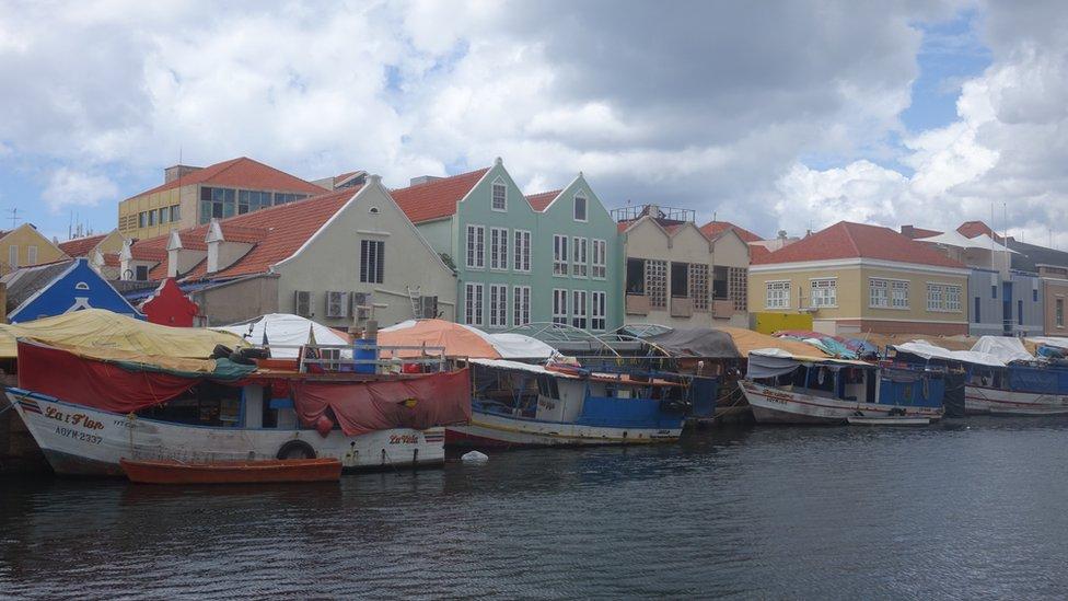 El inesperado perjuicio para Venezuela del cierre de la frontera con Curazao ordenado por el presidente Nicolás Maduro