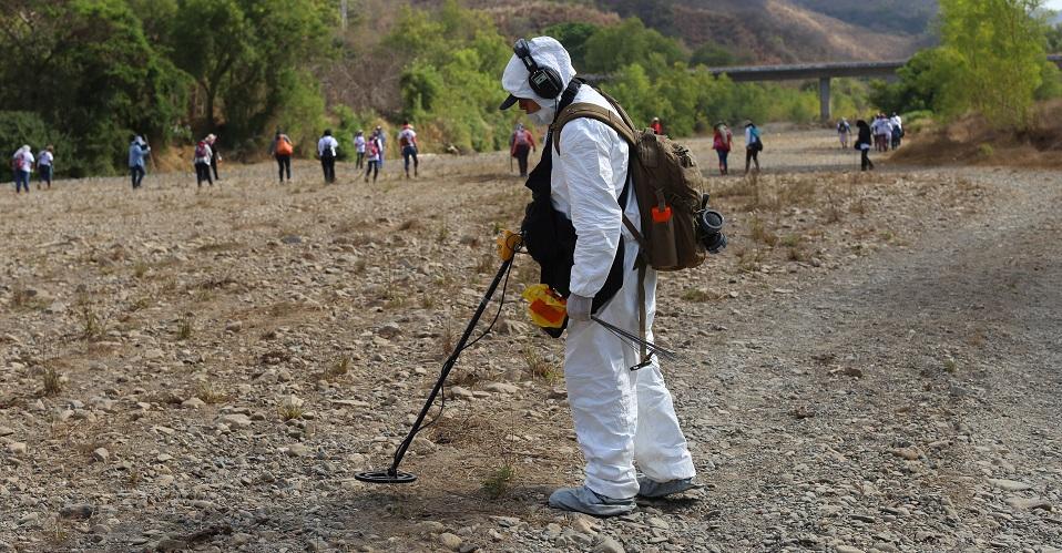 Pese a miles de cuerpos sin identificar, estados no usan plataforma forense donada por la Cruz Roja