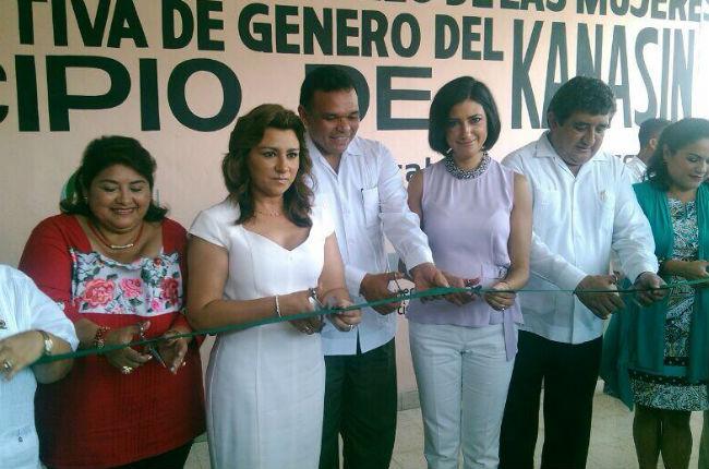 En 2014, Inmujeres abrirá 198 centros para el desarrollo de la mujer