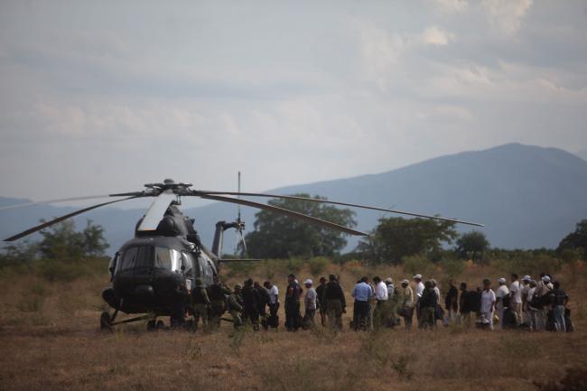 Hipólito Mora se entrega a las autoridades; ya se encuentra en Morelia
