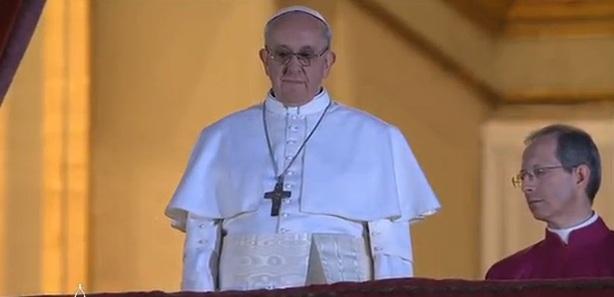 La primera aparición del Papa Francisco en fotos