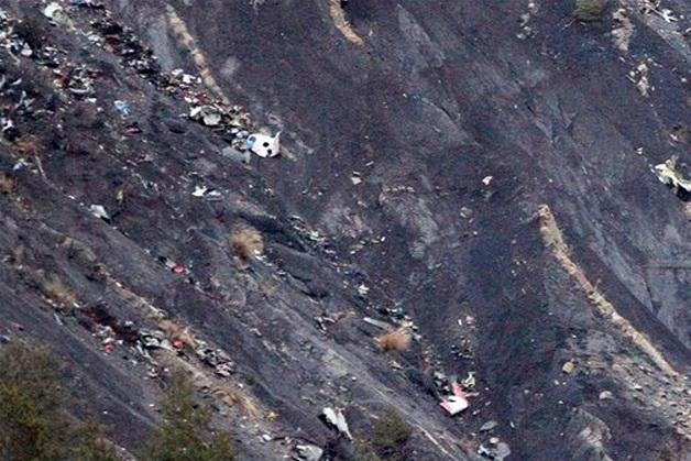 Enviarán a Francia muestras de ADN para identificar a las mexicanas del vuelo de Germanwings 
