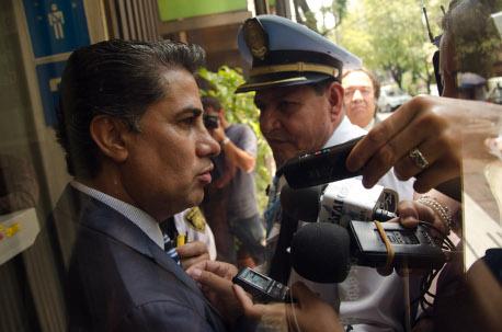 Reconoce Rojas que se equivocó al declarar sobre encuestas