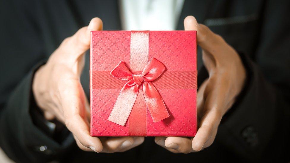 Pruebas de ADN: el regalo de Navidad que podría romper tu familia