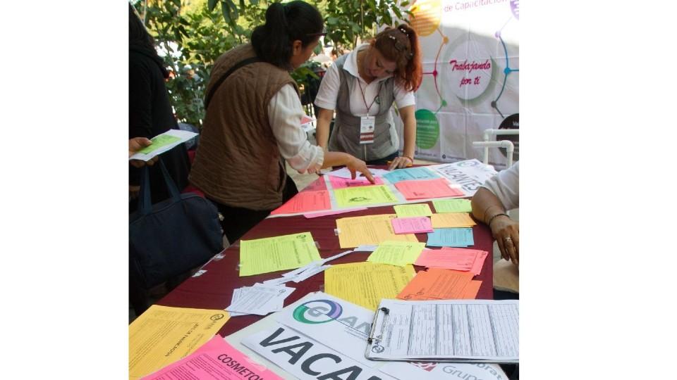 Hay 2.3 millones de personas sin trabajo y 30.5 trabajan en la informalidad: Inegi