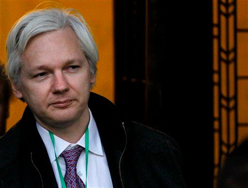 Assange se asila en embajada de Ecuador en Londres