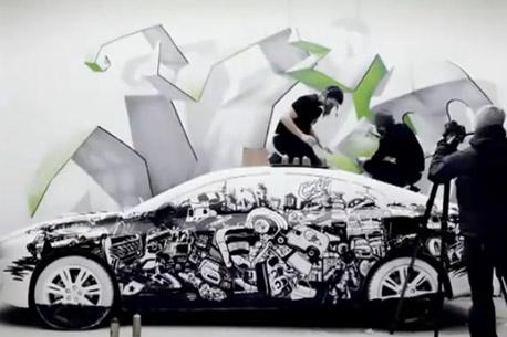 Arte urbano sobre un automovil