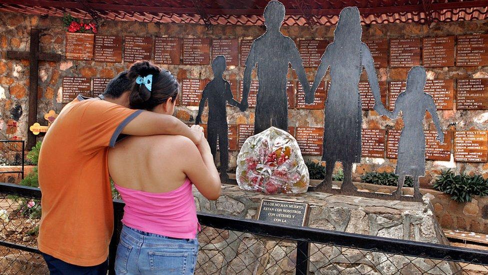 Quien es Marta Amaya, la hija de la única sobreviviente de la masacre de El Mozote en El Salvador