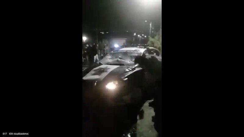 “Vienen a esparcir el virus”: Pobladores del Edomex agreden a personal de ayuntamiento y queman patrullas