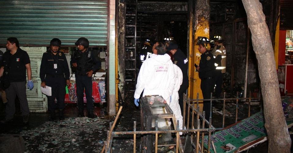 Investigan las causas del incendio en La Merced, donde murieron dos menores y un adulto