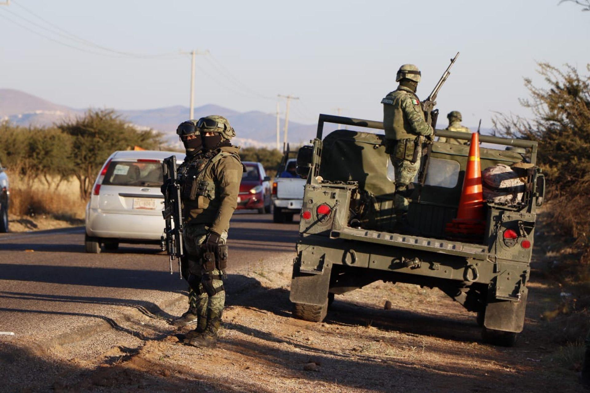 Hallan dos cuerpos sobre carretera en Zacatecas; en lo que va de diciembre se reportan 37 homicidios en la entidad