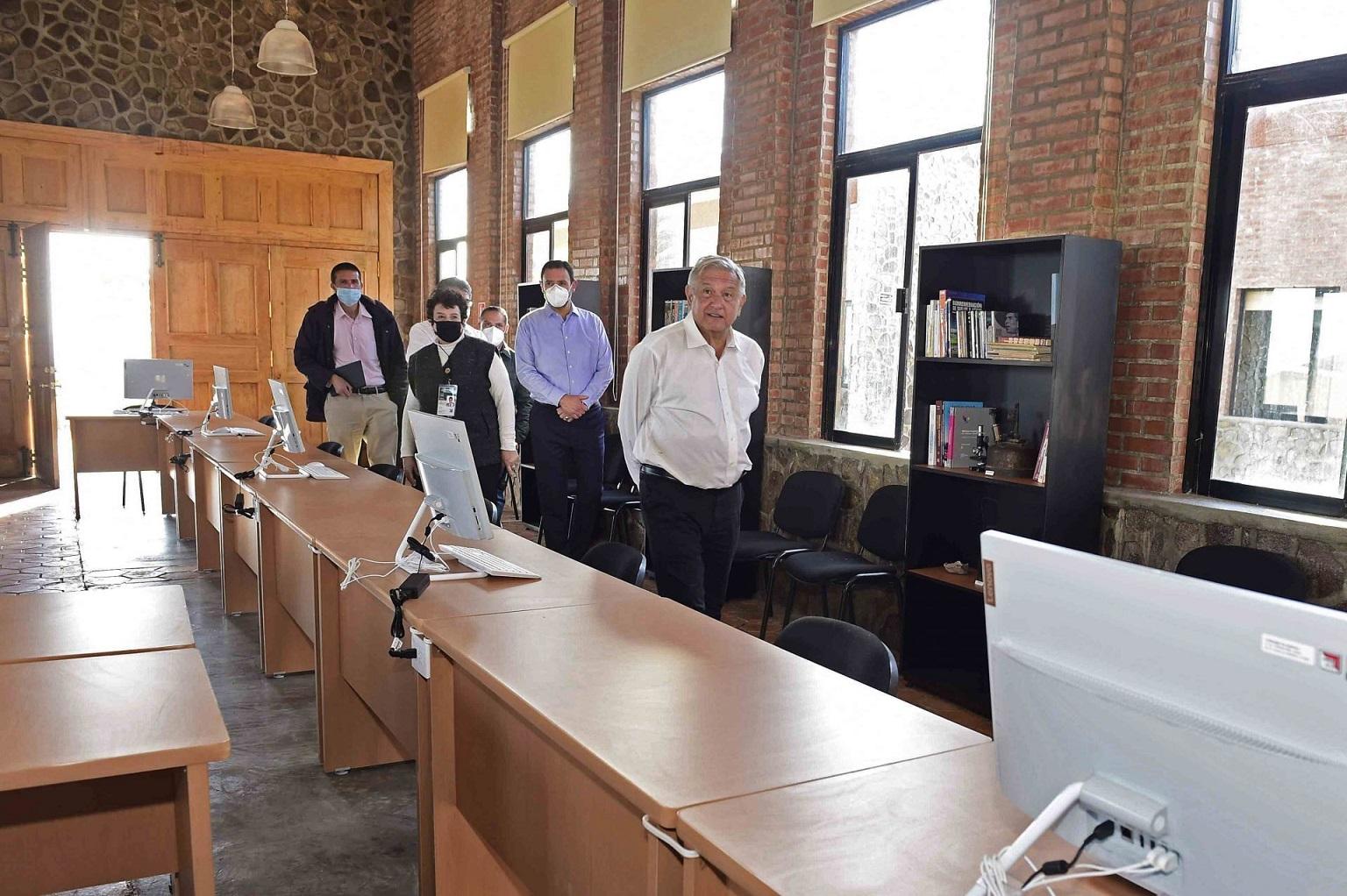 ¿Más recursos ahora? Presupuesto de educación superior fue más alto con EPN