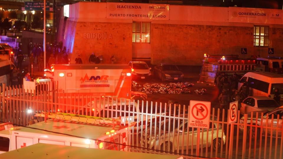 “Responsables directos” del incendio en centro migratorio en Ciudad Juárez fueron presentados ante FGR: Ebrard