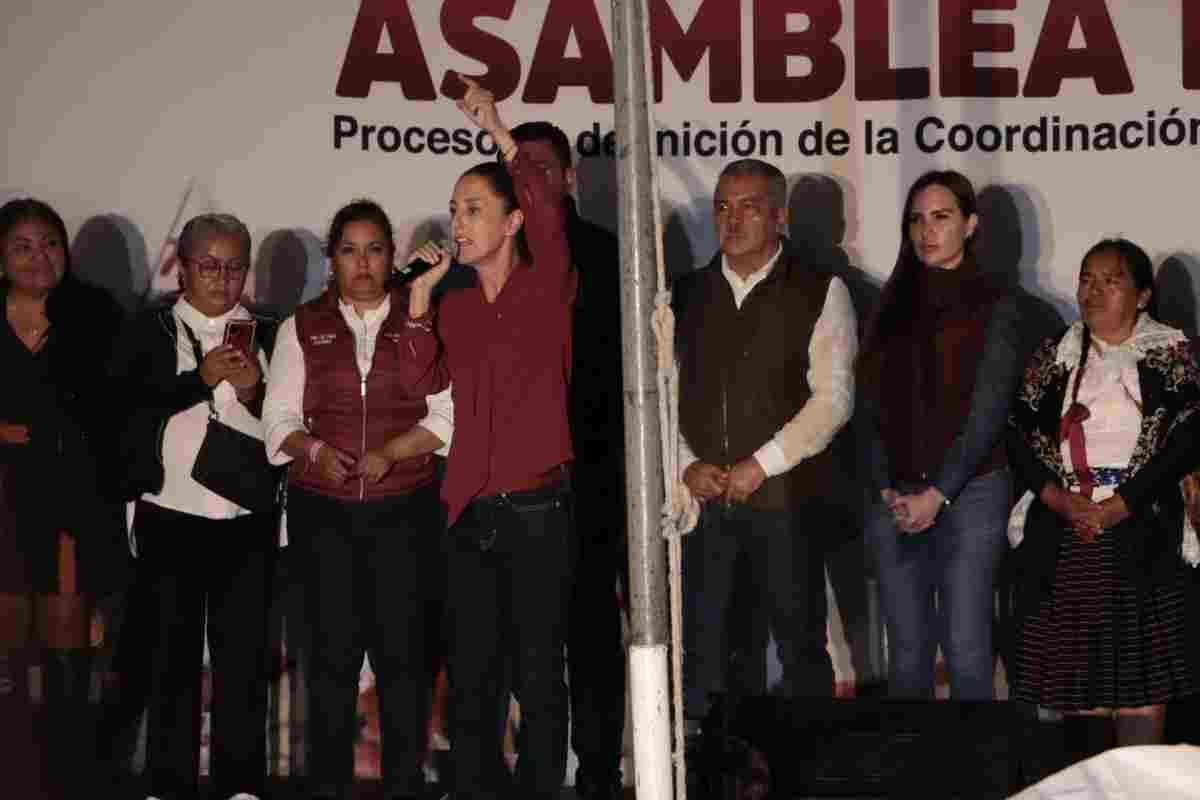 Con todo el aparato: así es una asamblea informativa de Claudia Sheinbaum