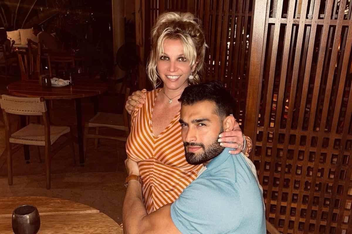 Britney Spears y Sam Asghari se separan tras un año de matrimonio, dicen medios especializados