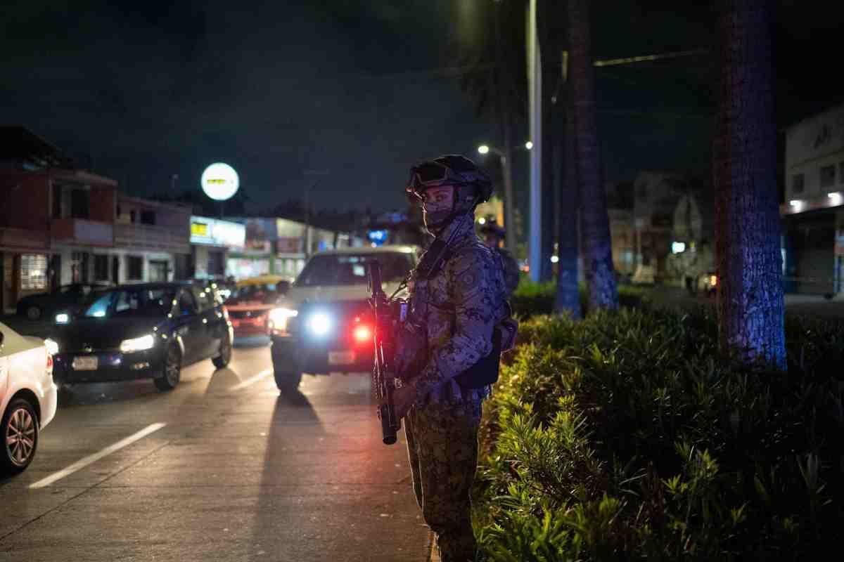 Suman 15 detenidos tras hallazgo de cuerpos en congeladoras en Poza Rica, Veracruz