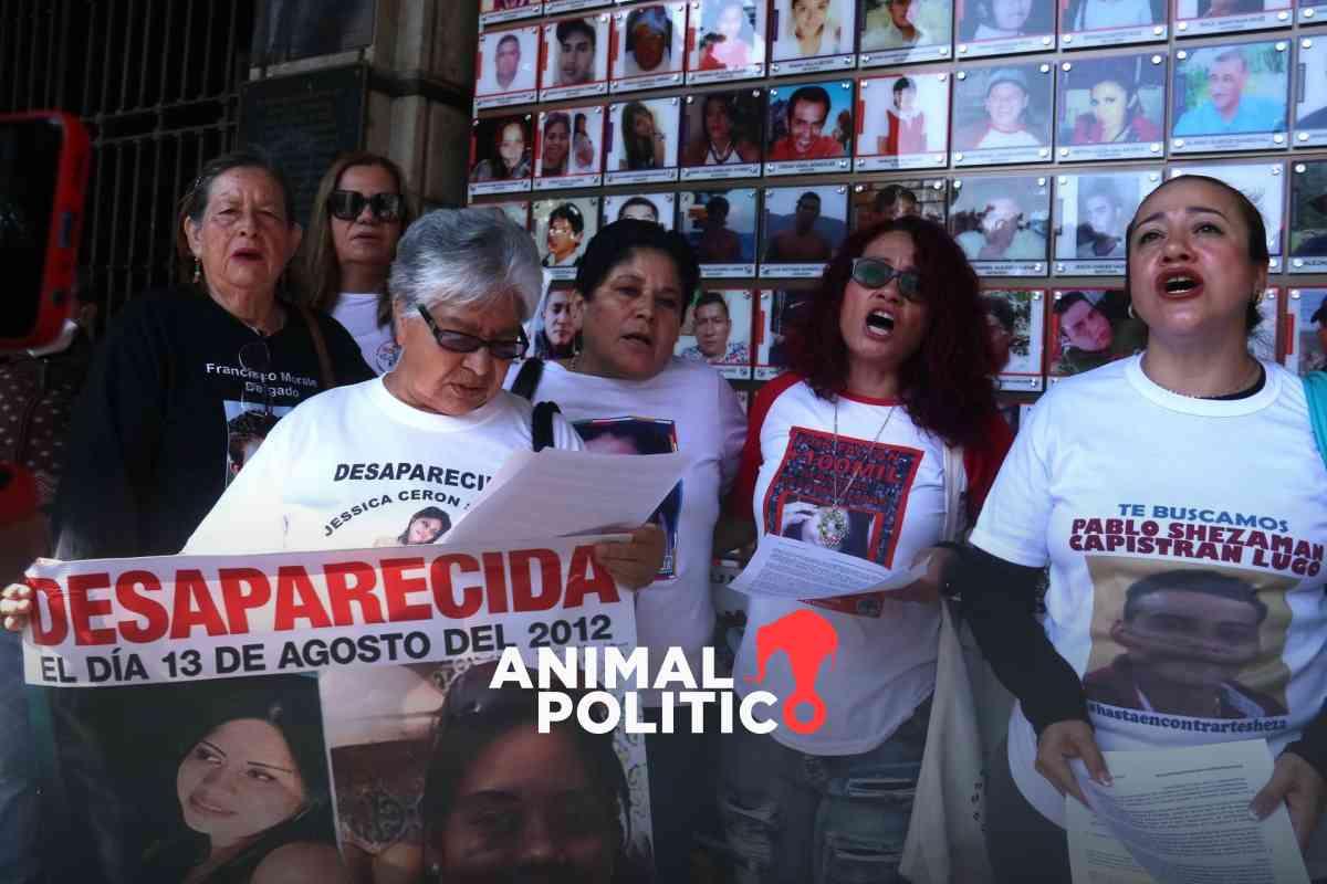 Censo de personas desaparecidas del gobierno de AMLO detona protesta de colectivos