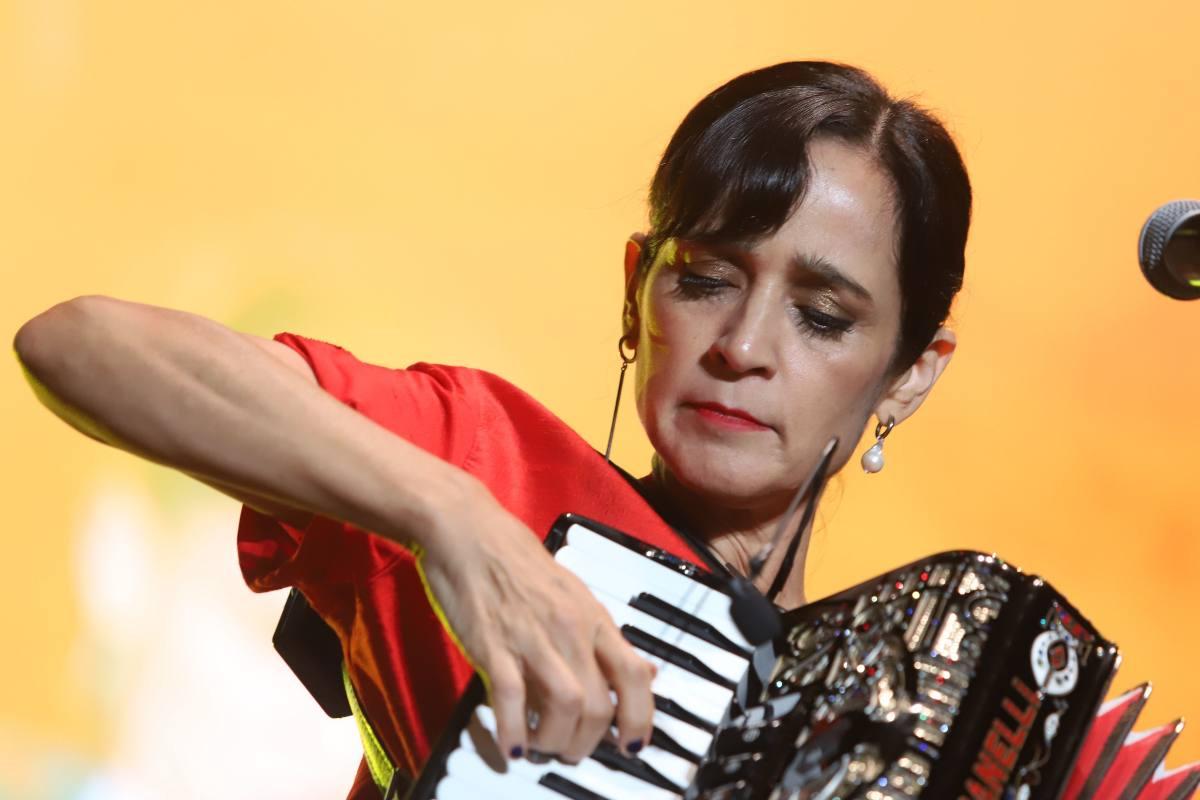 ¡Es hoy, es hoy!: Todo sobre el concierto gratis de Julieta Venegas en el Zócalo CDMX