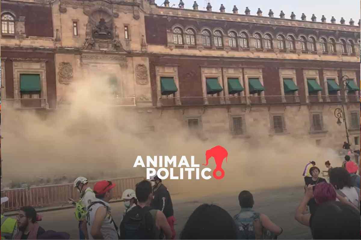 Marchan contra transfeminicidios en CDMX; policía capitalina agrede a manifestantes con gases 