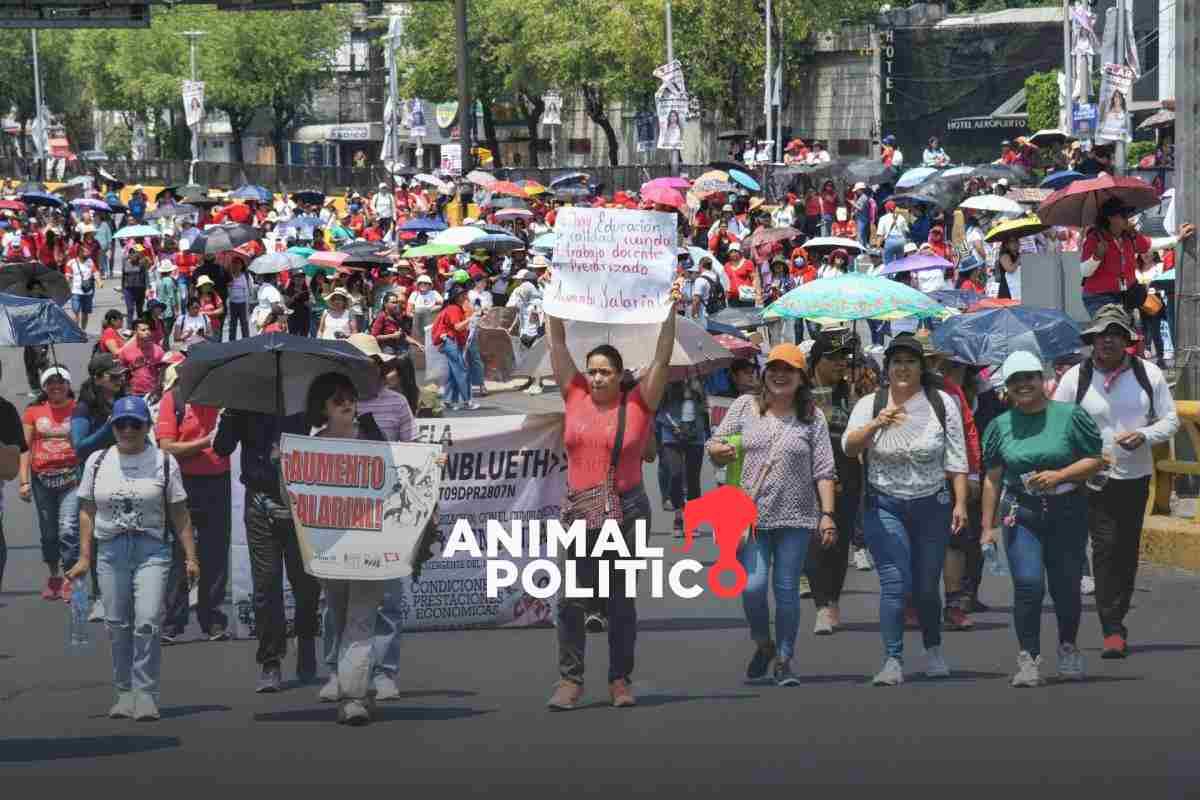 CNTE consigue aumento salarial del 13% tras protestas y plantón en el Zócalo