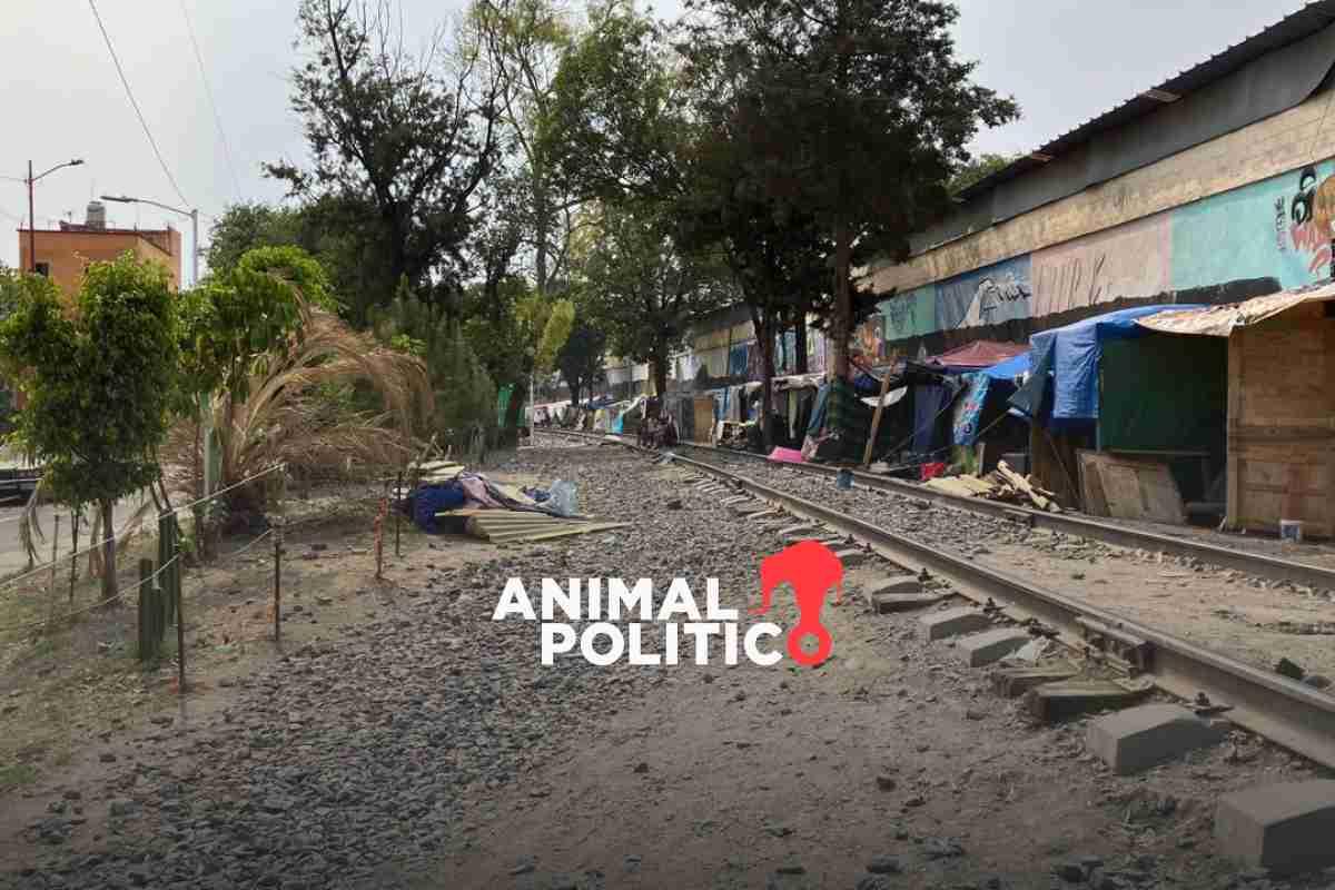 Migrantes viven abusos y una larga espera mientras llega una cita para solicitar asilo en EU