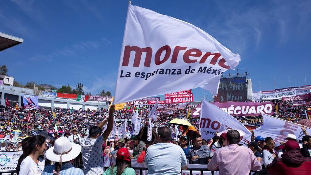 Cómo Morena, el partido de AMLO y Claudia Sheinbaum, logró consolidar su poder en México en sólo 10 años