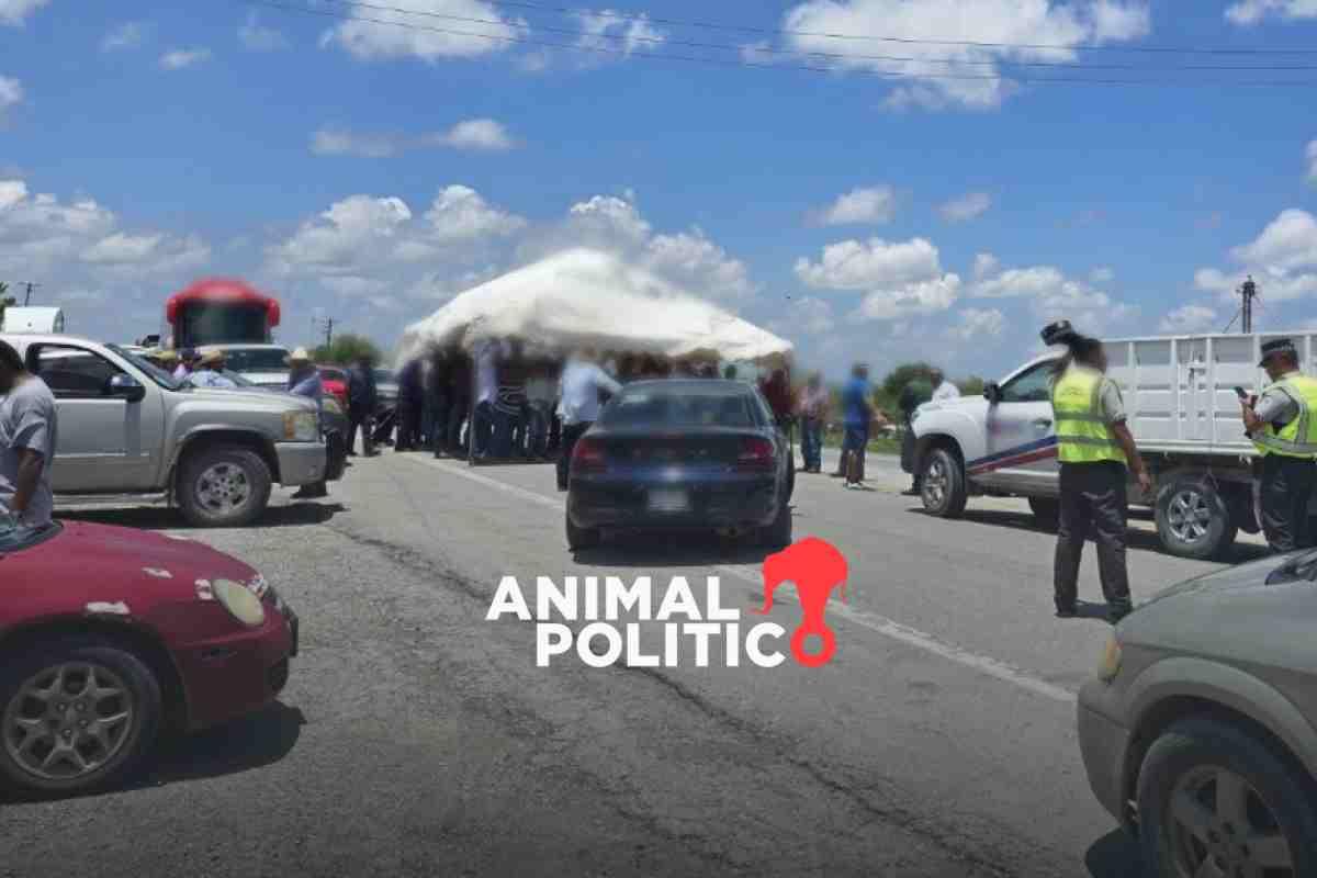 Productores de Tamaulipas mantienen bloqueada la carretera en San Fernando; exigen precios justos de sorgo