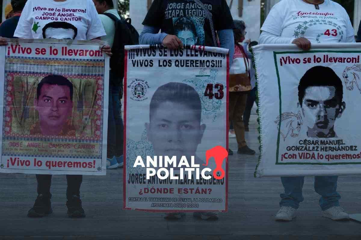 “Nos traicionó”, responden padres de Ayotzinapa a AMLO; participación del ejército “es irrefutable"