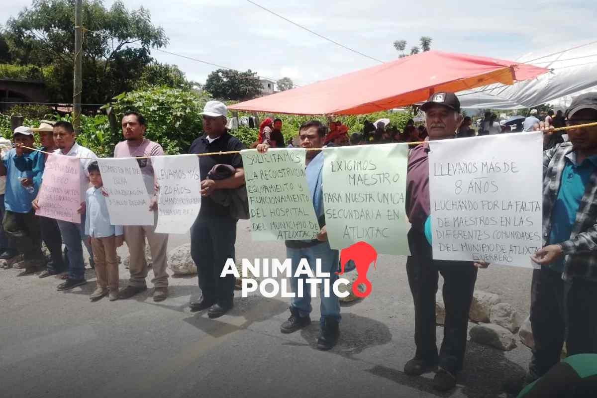 Bloquean por tercer día carretera Tlapa–Chilpancingo, en Guerrero, exigen un hospital